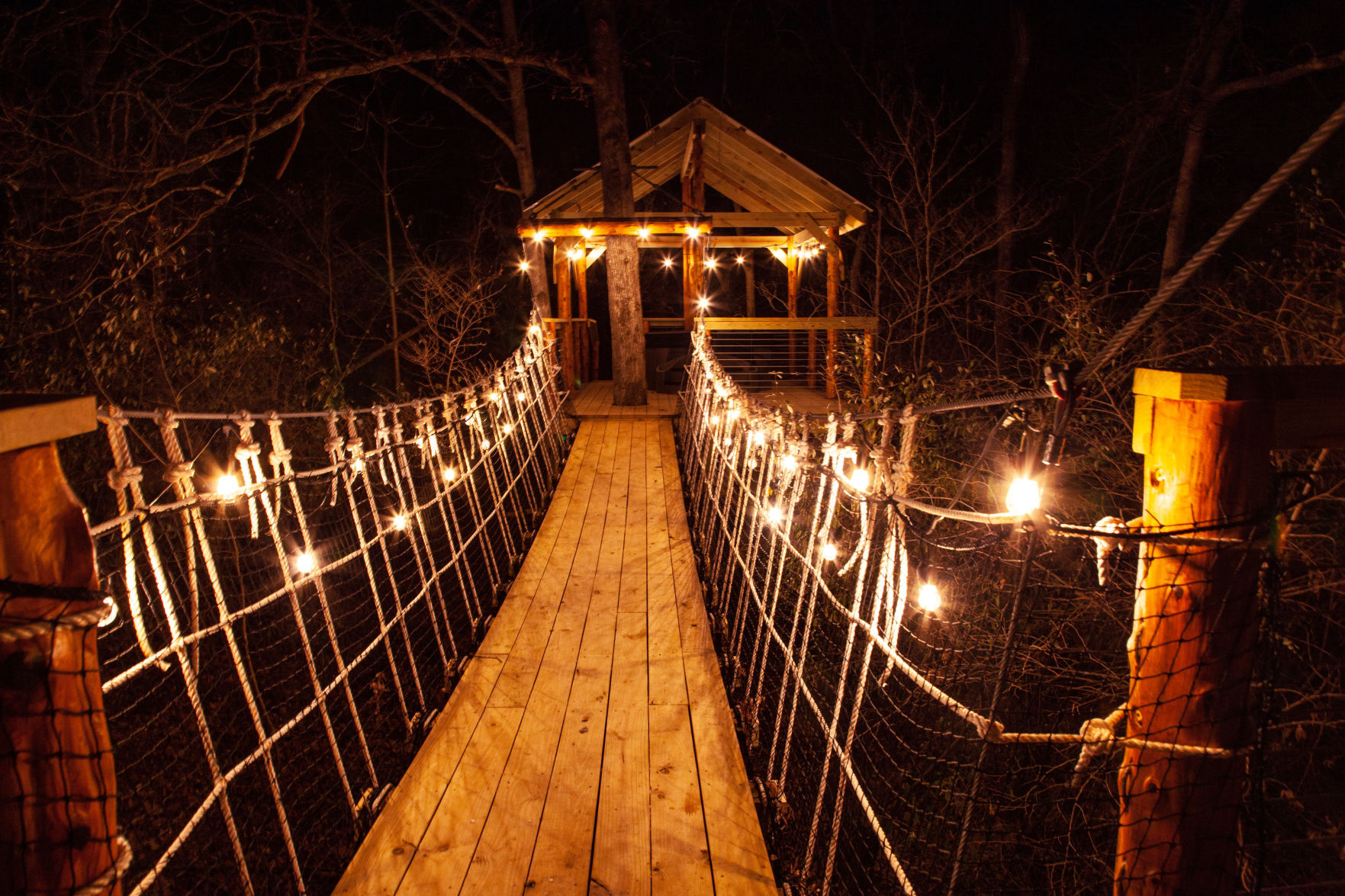 Shawnee-Forest-Cabins-Treehouse-HotTub.jpg